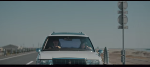 Kinggnu The Hole のmvは 白日 と関係している ロケ地や監督は ドラ楽